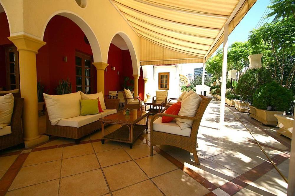 Curium Palace Hotel Limassol Eksteriør billede