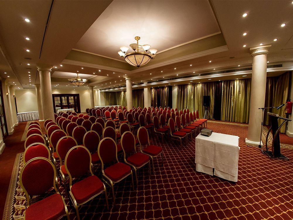 Curium Palace Hotel Limassol Eksteriør billede