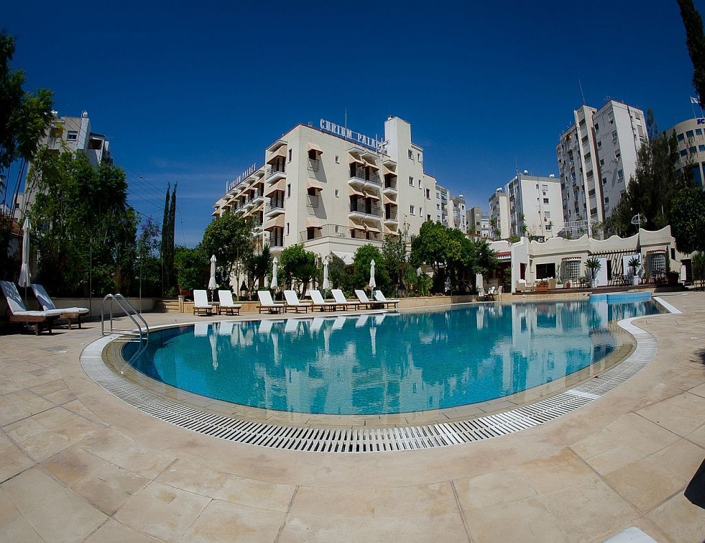 Curium Palace Hotel Limassol Eksteriør billede