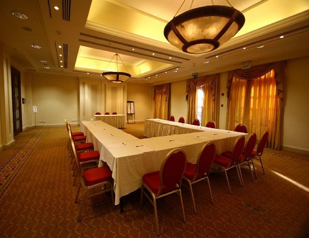 Curium Palace Hotel Limassol Eksteriør billede