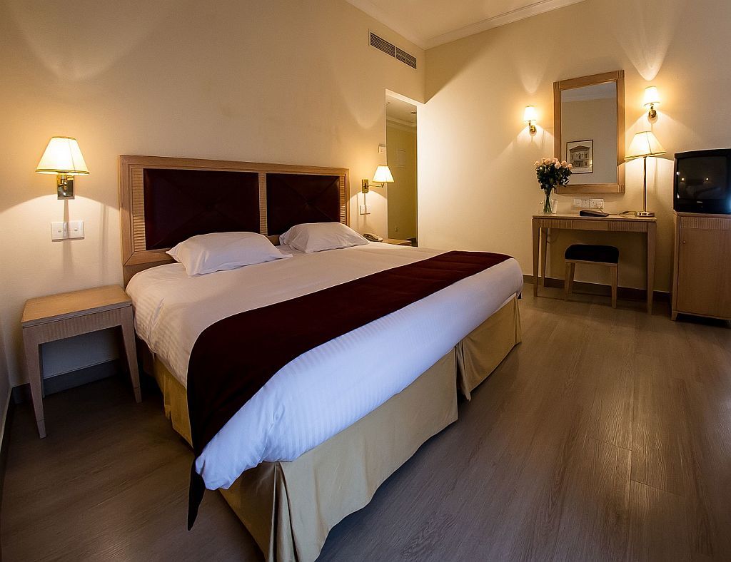 Curium Palace Hotel Limassol Eksteriør billede