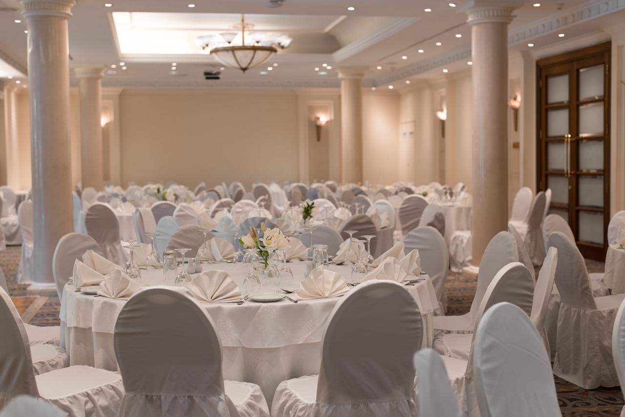 Curium Palace Hotel Limassol Eksteriør billede