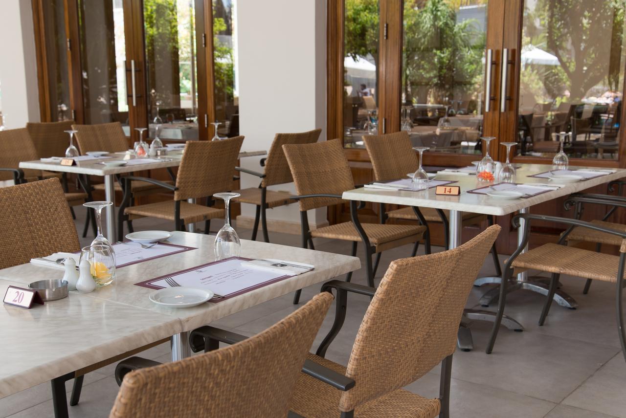 Curium Palace Hotel Limassol Eksteriør billede